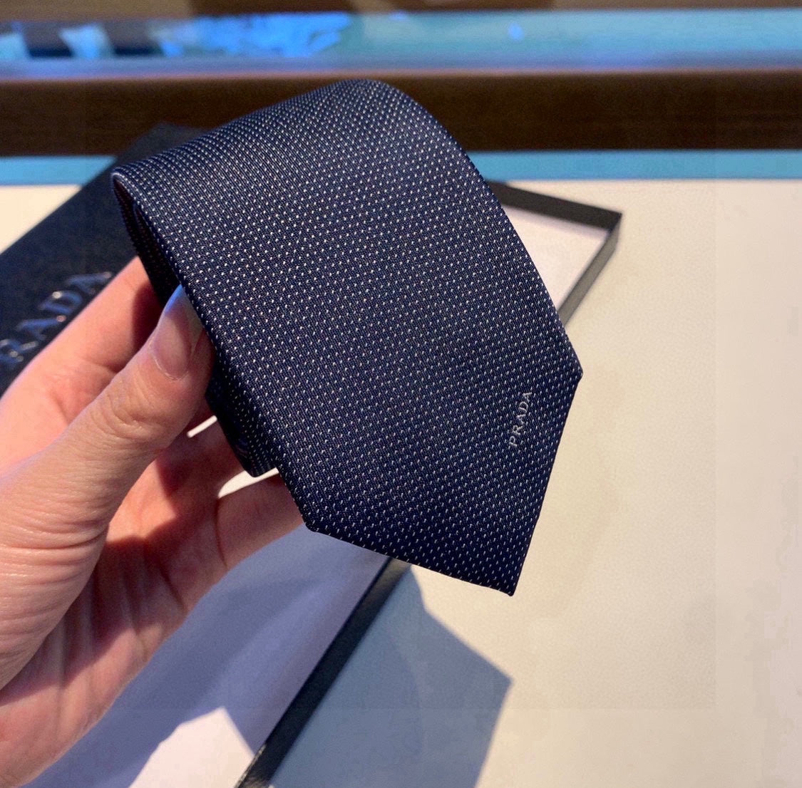 Prada Style Men's Solid Navy Silk Tie