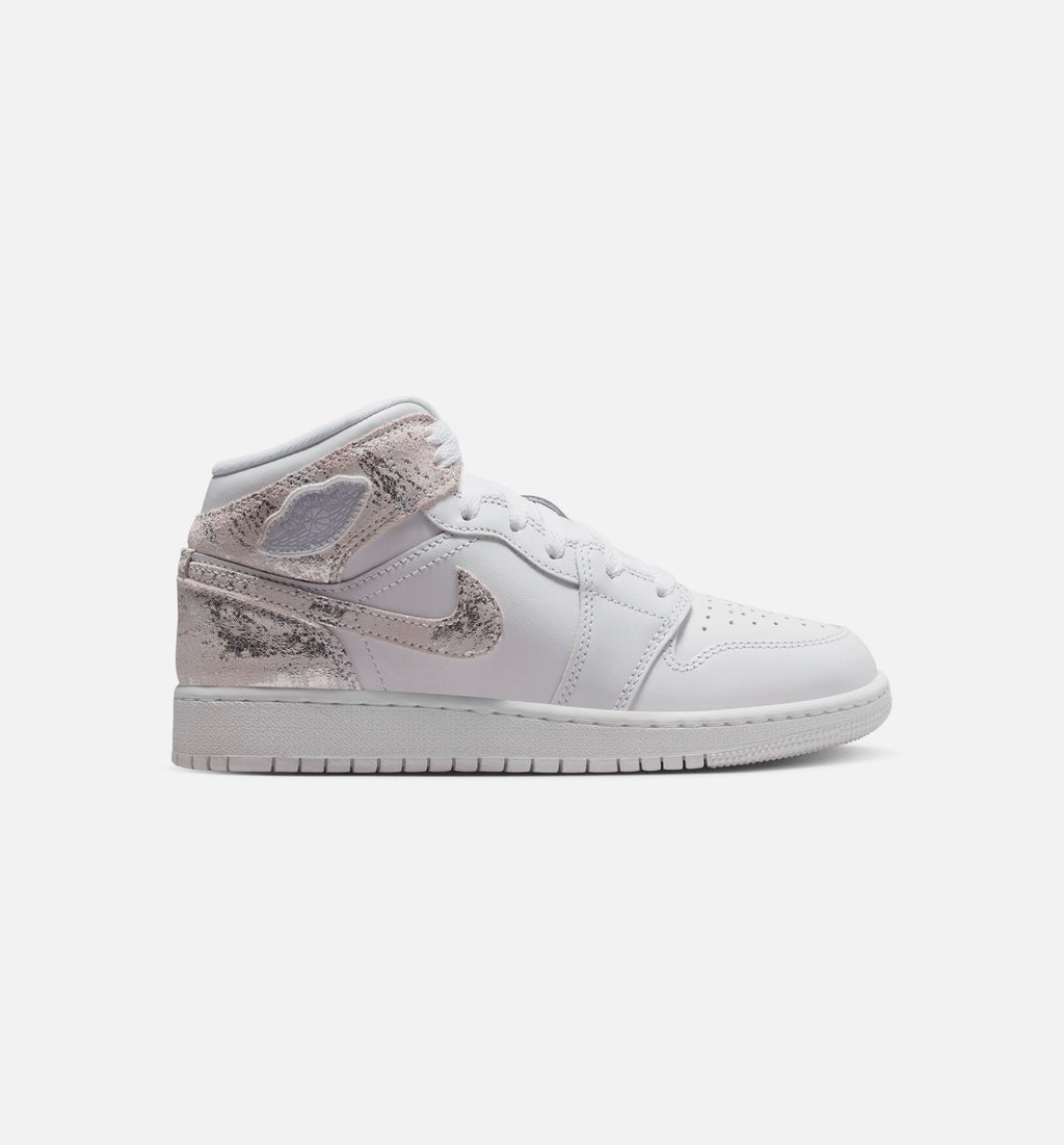 Air Jordan 1 Mid SE Grade School Lifestyle Shoe - WhiteField Silver