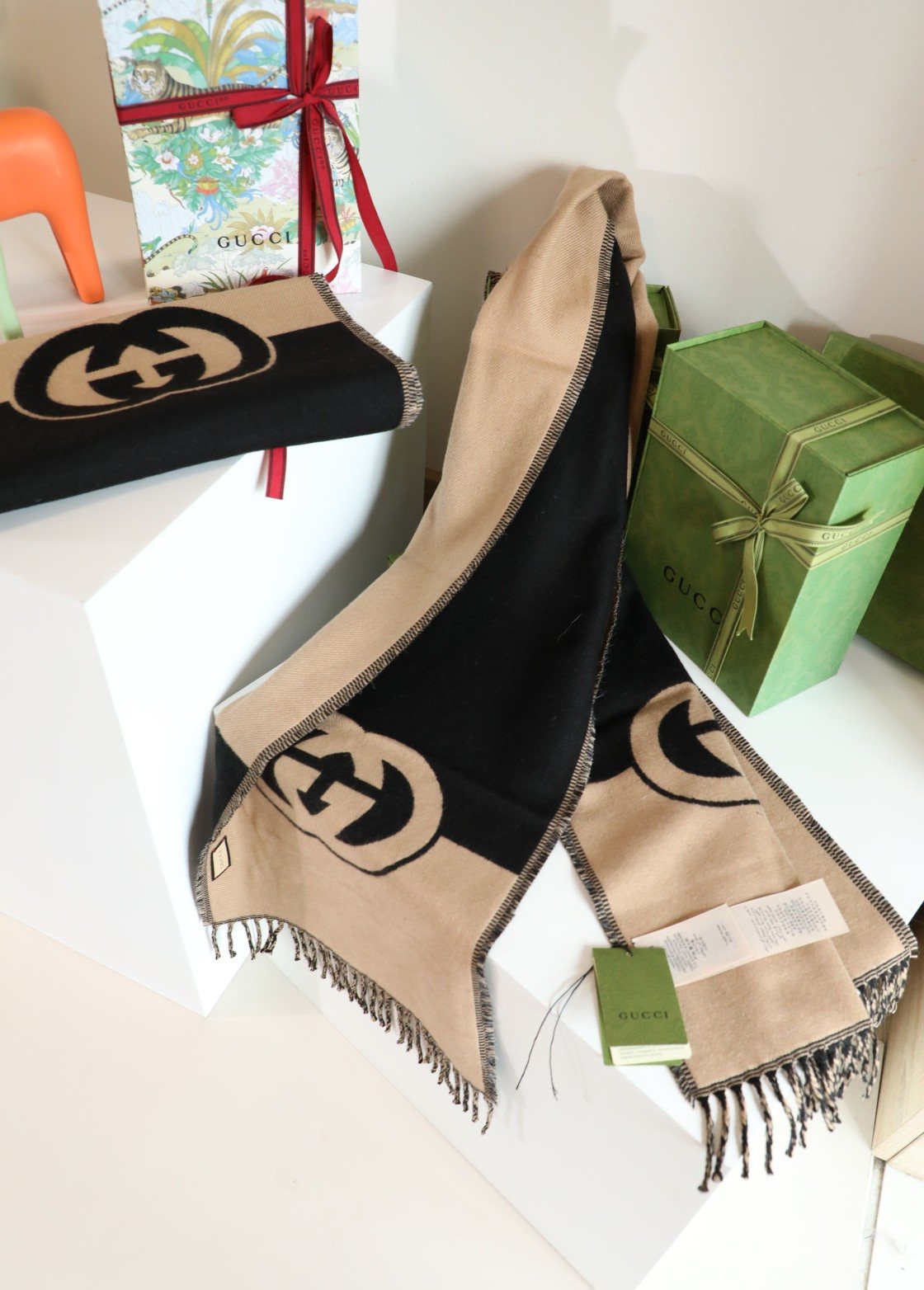 Gucci Beige and Black Fringed Scarf