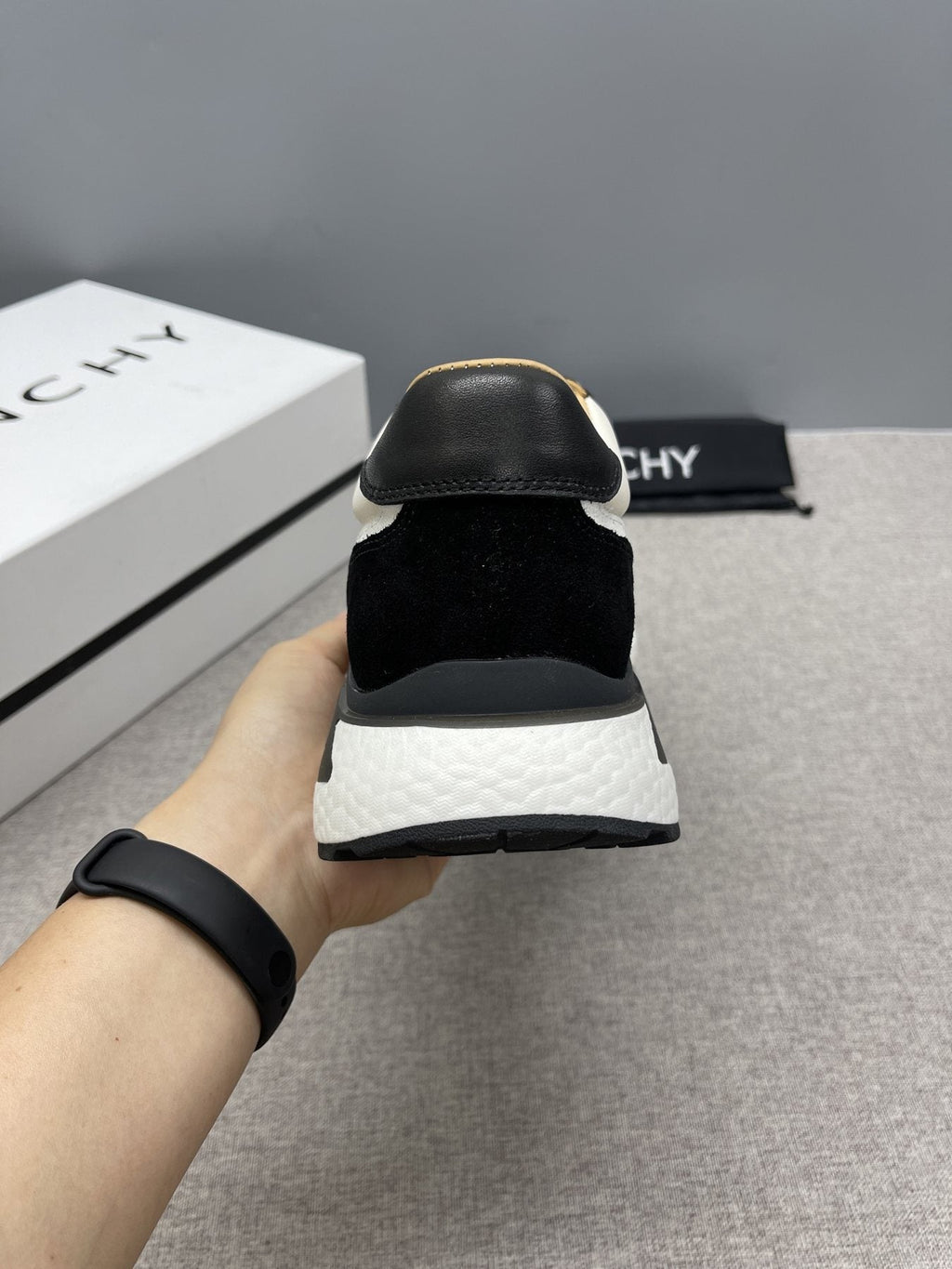 Givenchy Men's Low-Top Sneakers